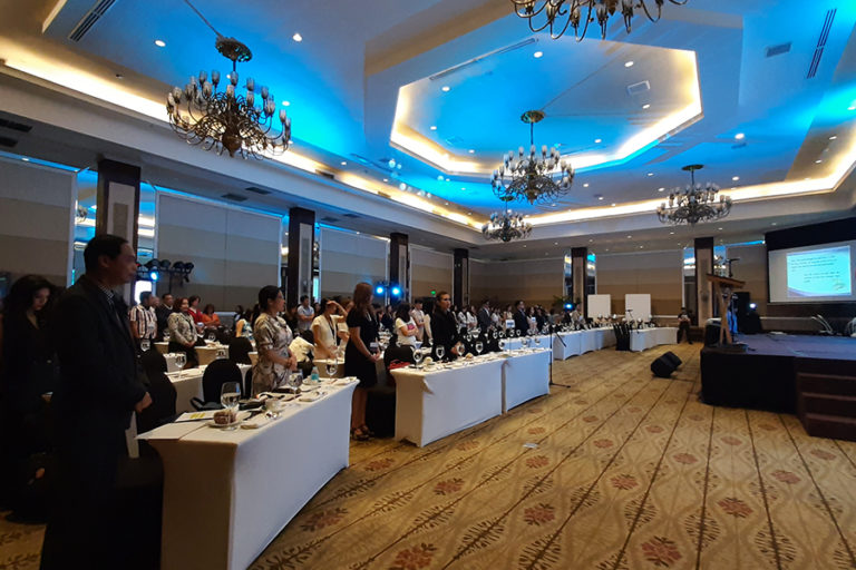 SpectruMed Starts Off PAPSHPI Convention with A Laser Forum – 3